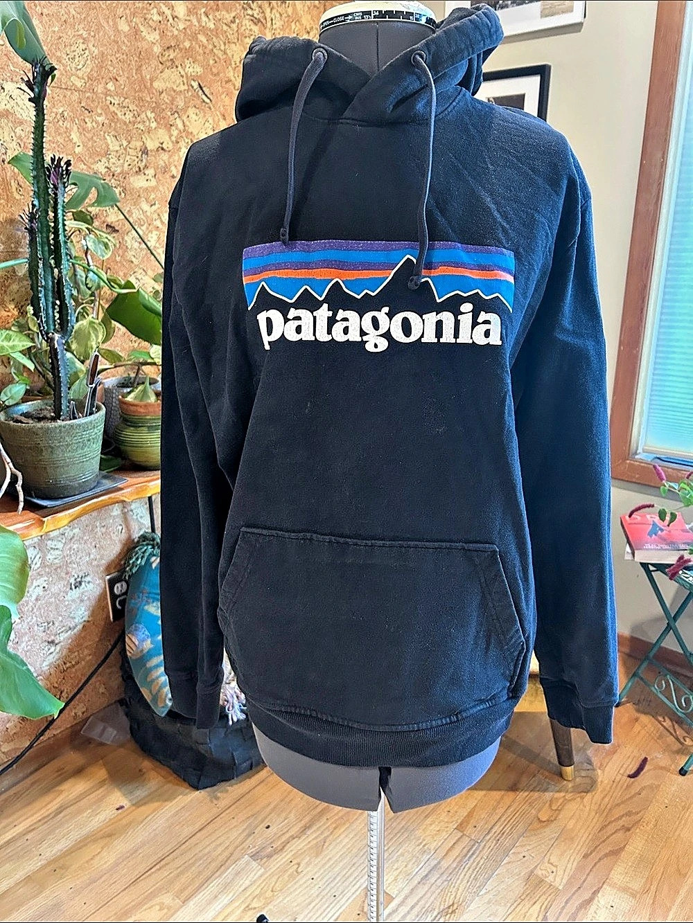 Patagonia Vintage Inspired Fitz Roy Horizons Uprisal Hoody Black✨GUV✨M